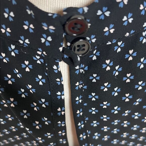 Tristan Monochrome Cold Shoulder Blouse - Picture 5 of 6